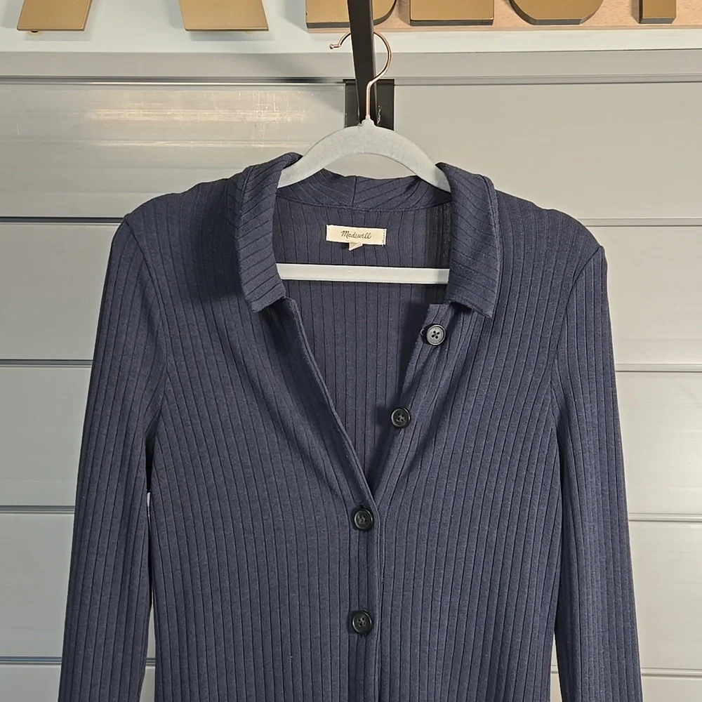 Madewell Button-Front Midi Shirtdress - Picture 6 of 9